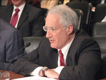 NEI CEO Marvin Fertel. Photo from Senate Environment Committee.